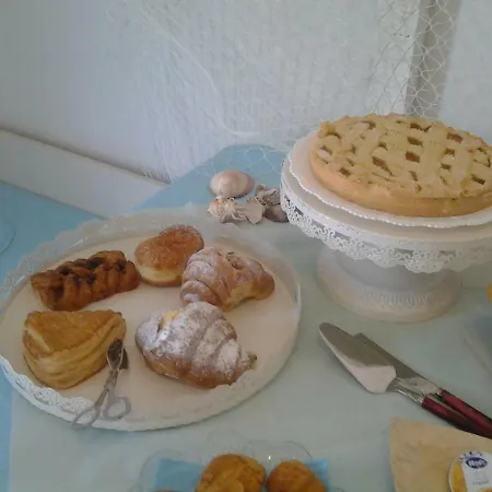 Alojamento de Acomodação e Pequeno-almoço Hibiscus Vieste